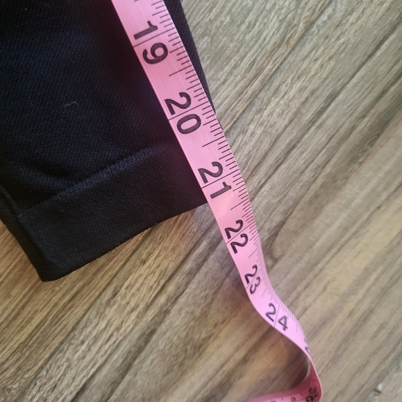 Black Spanx xs compression cropped leggings likeNEW - Picture 5 of 8